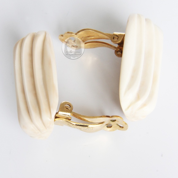 Vintage Givenchy Earrings Abstract Art Deco Style Resin Clip On 1960s Rare - Picture 7 of 11